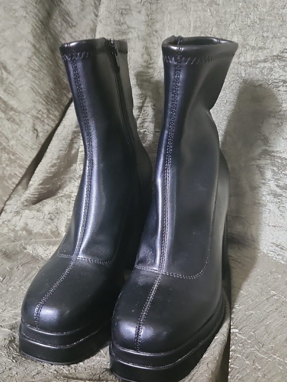 Wild Fable Platform Boots - Picture 2 of 2